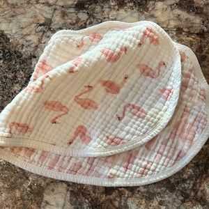 aden + anais burpy bib flamingo print